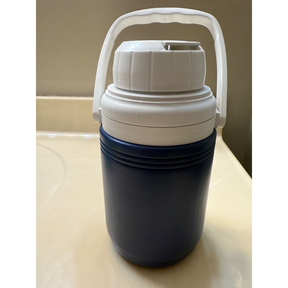 Vintage Coleman Thermos Water Bottle Jug Cooler 5542 1/3 Gallon Blue/White USA